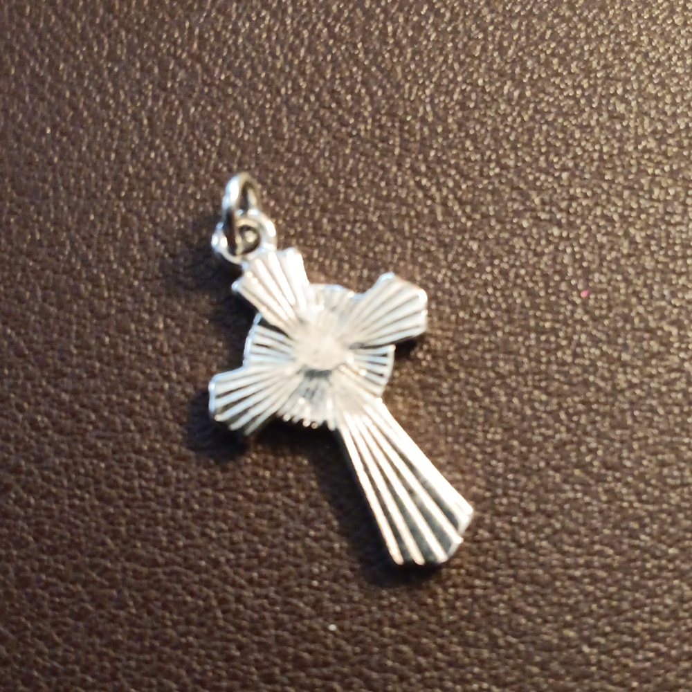 Elegant Silver Cross Pendant - Picture 2 of 2